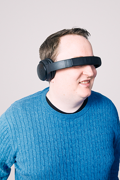 Bilde av Tommy som smiler så pent hen kan